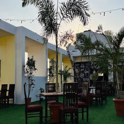 Hotel Seven Hills